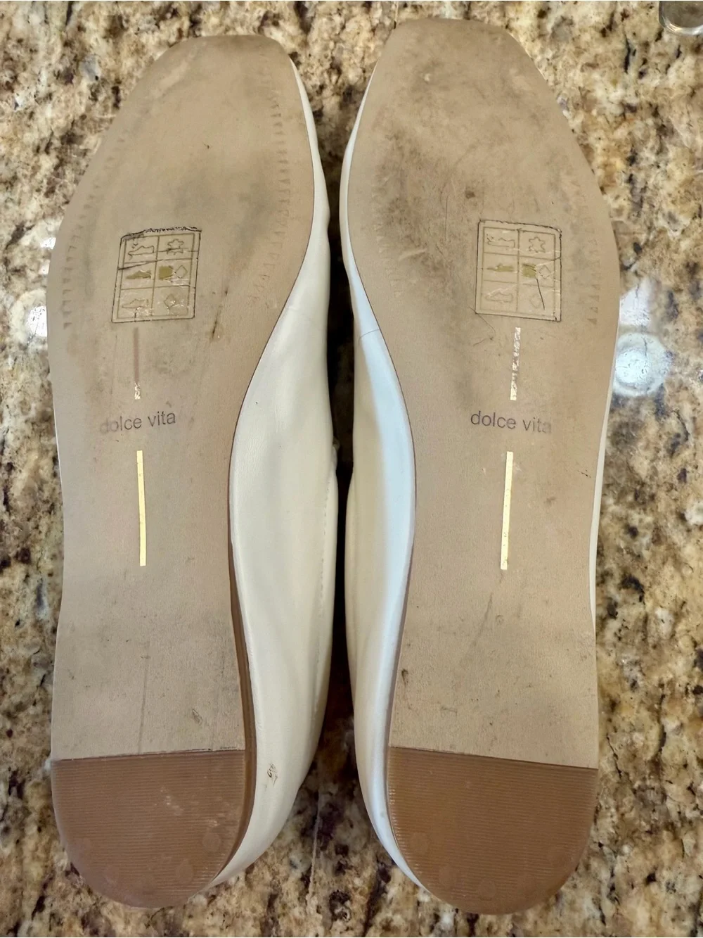 Dolce Vita White Aileen Flats - Picture 4 of 4